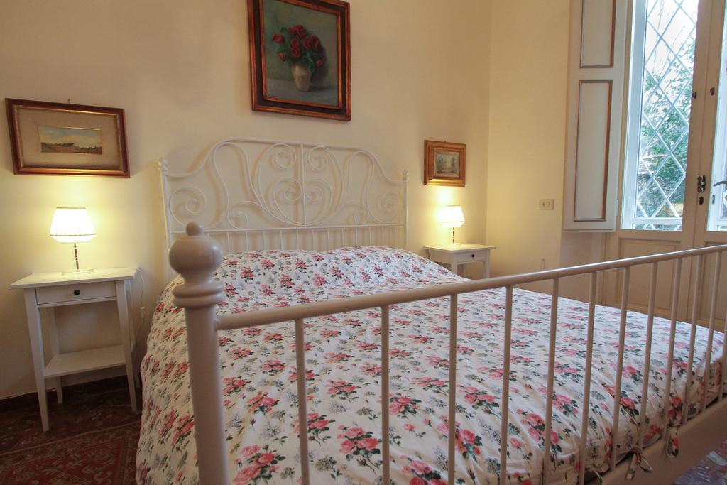 Il Diospero B&B Florence Bilik gambar